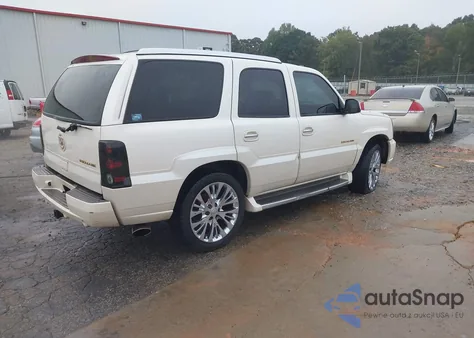 2004 Cadillac Escalade Standard z USA, uszkodzony, nr VIN 1GYEK63N14R116135